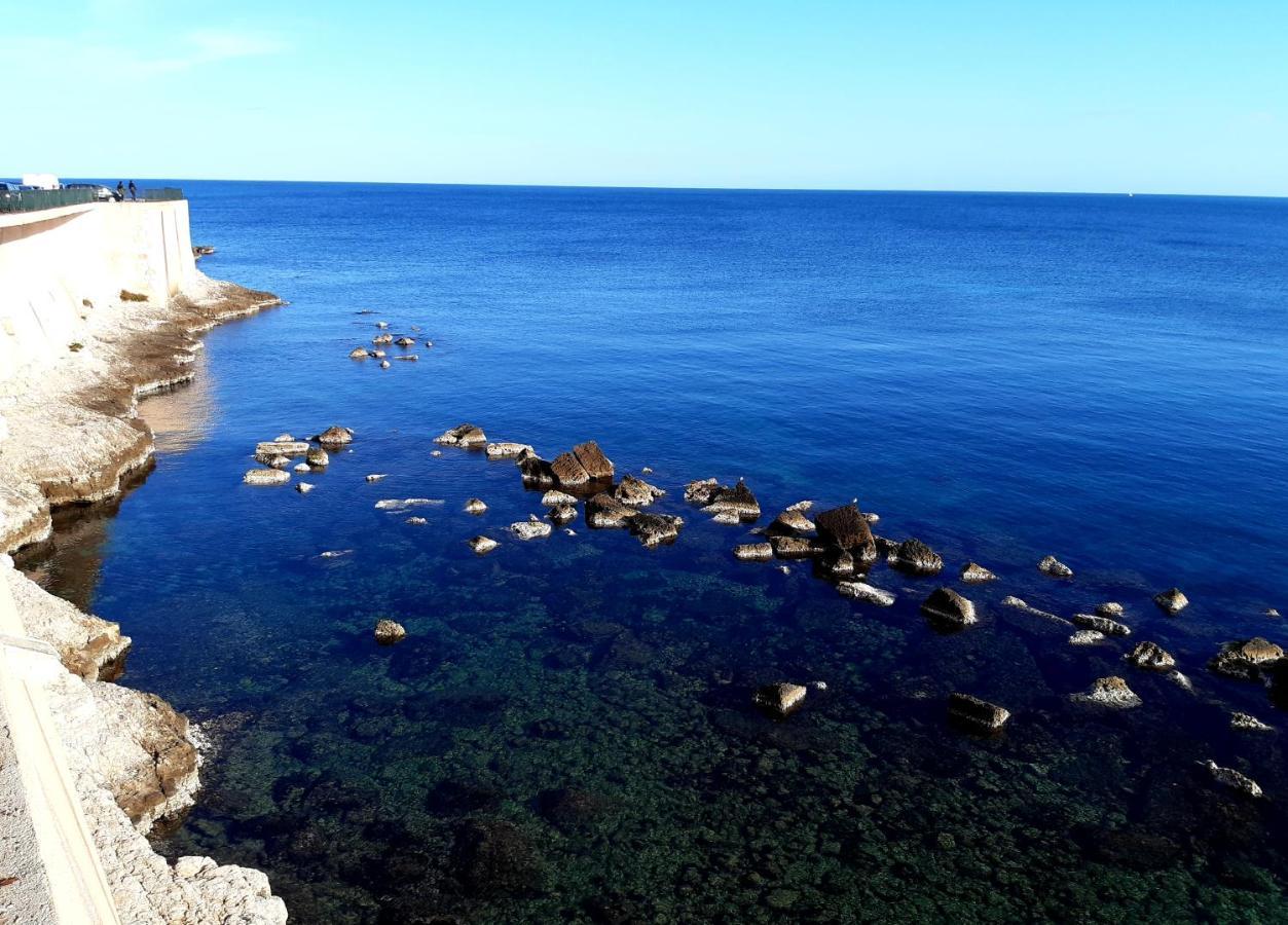 Incantevole Appartamento In Palazzo Storico Ortigia Syrakusa Exteriör bild