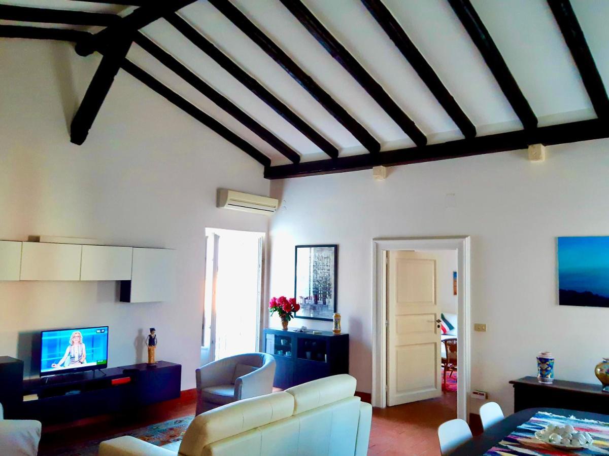 Incantevole Appartamento In Palazzo Storico Ortigia Syrakusa Exteriör bild