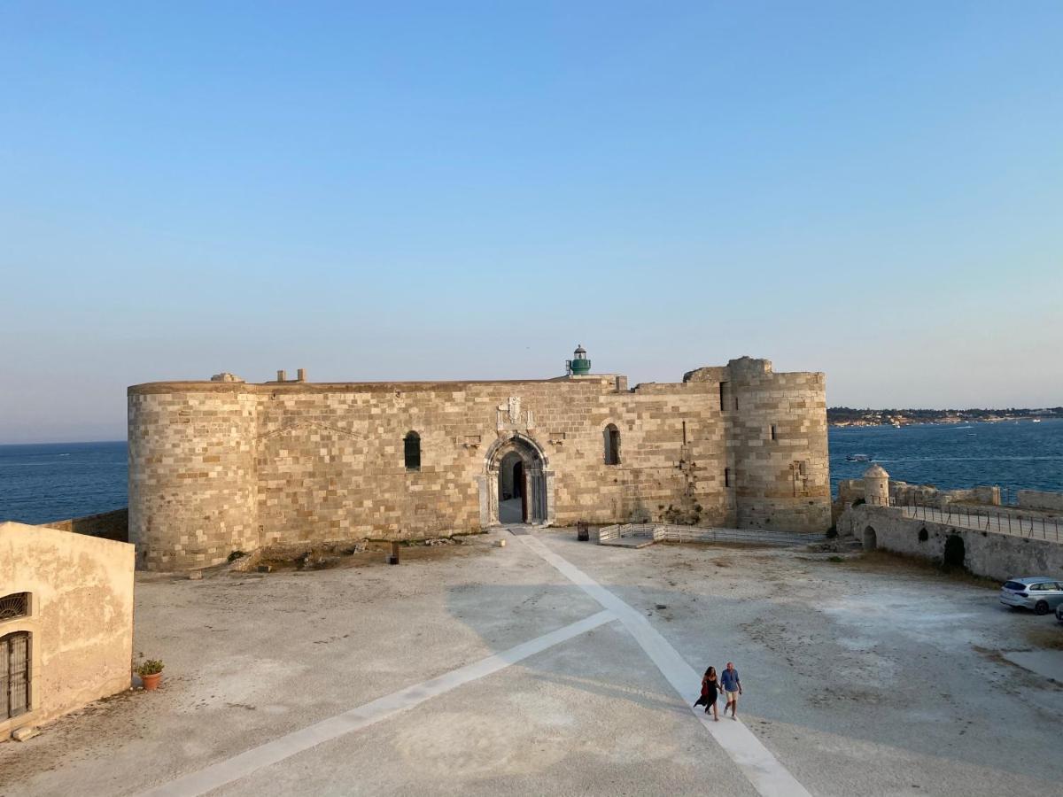 Incantevole Appartamento In Palazzo Storico Ortigia Syrakusa Exteriör bild