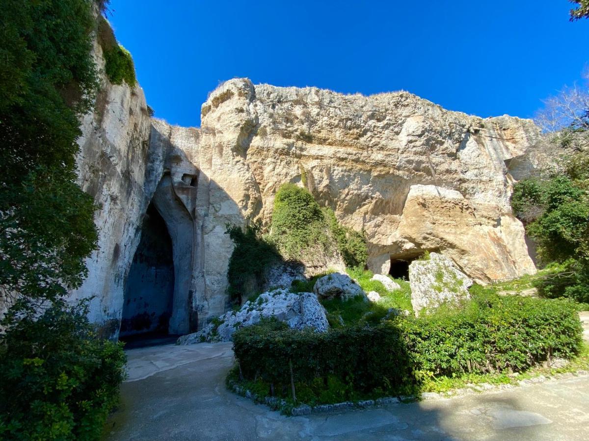 Incantevole Appartamento In Palazzo Storico Ortigia Syrakusa Exteriör bild
