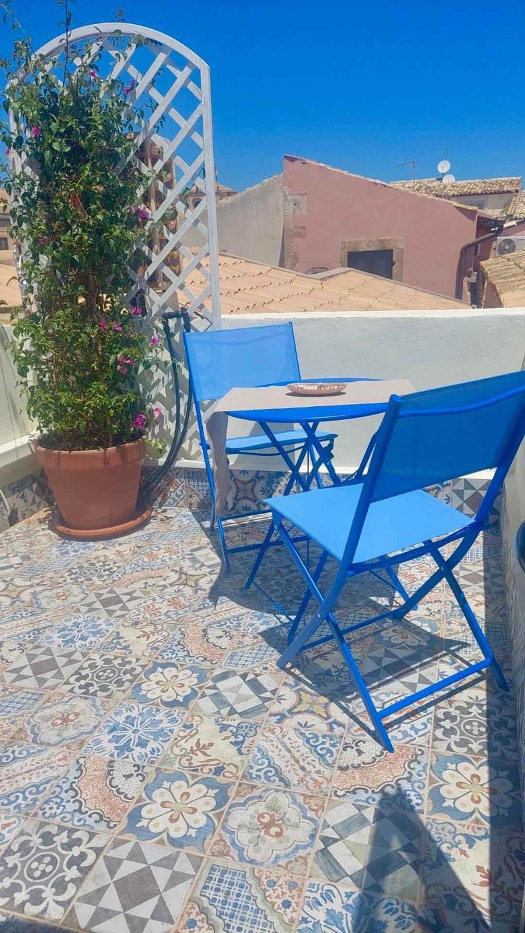 Incantevole Appartamento In Palazzo Storico Ortigia Syrakusa Exteriör bild