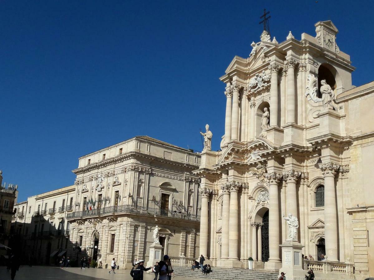 Incantevole Appartamento In Palazzo Storico Ortigia Syrakusa Exteriör bild
