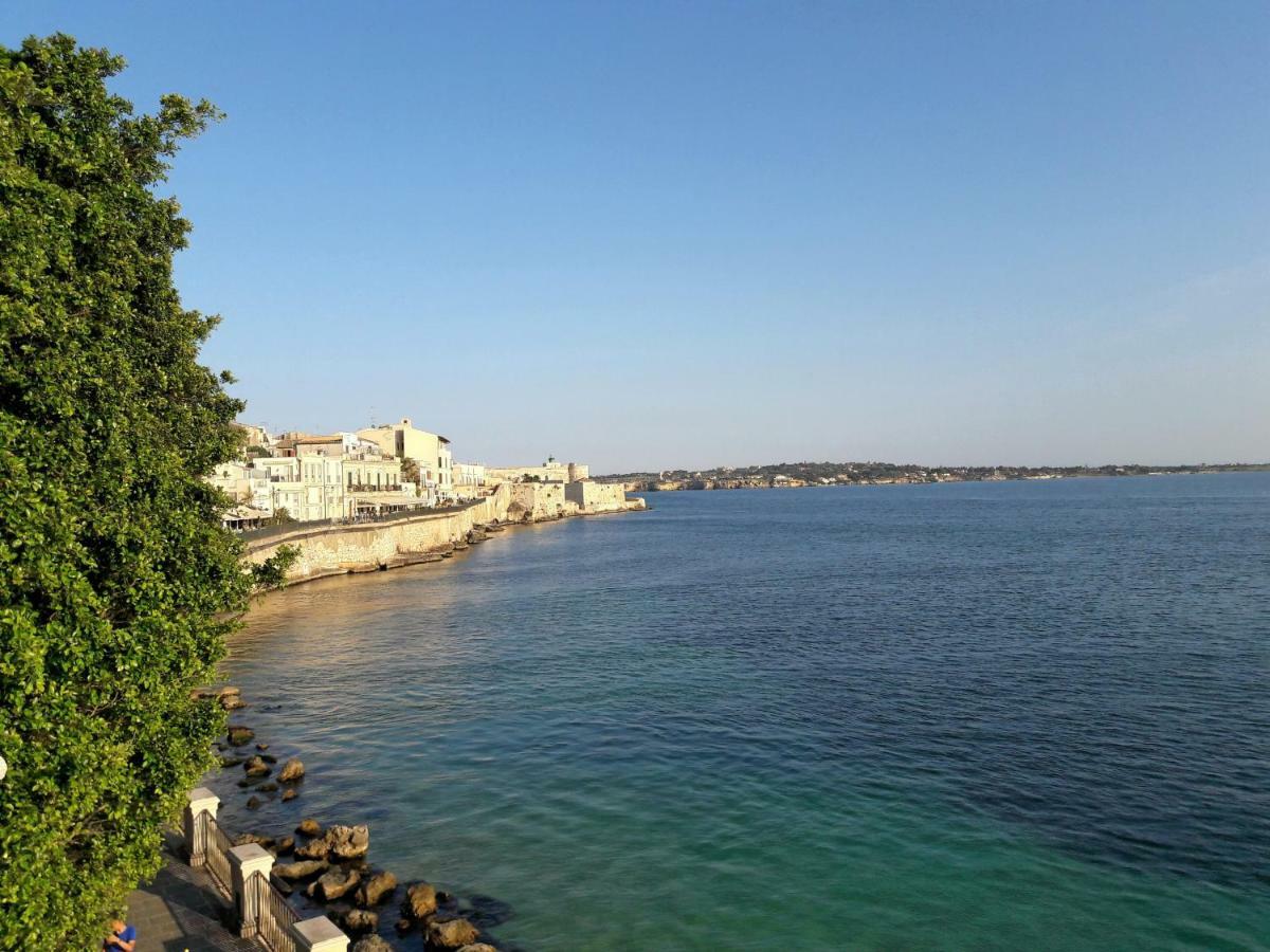 Incantevole Appartamento In Palazzo Storico Ortigia Syrakusa Exteriör bild