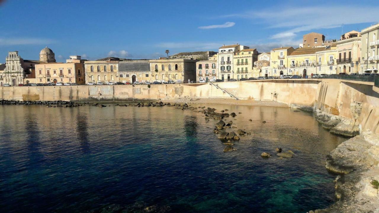 Incantevole Appartamento In Palazzo Storico Ortigia Syrakusa Exteriör bild