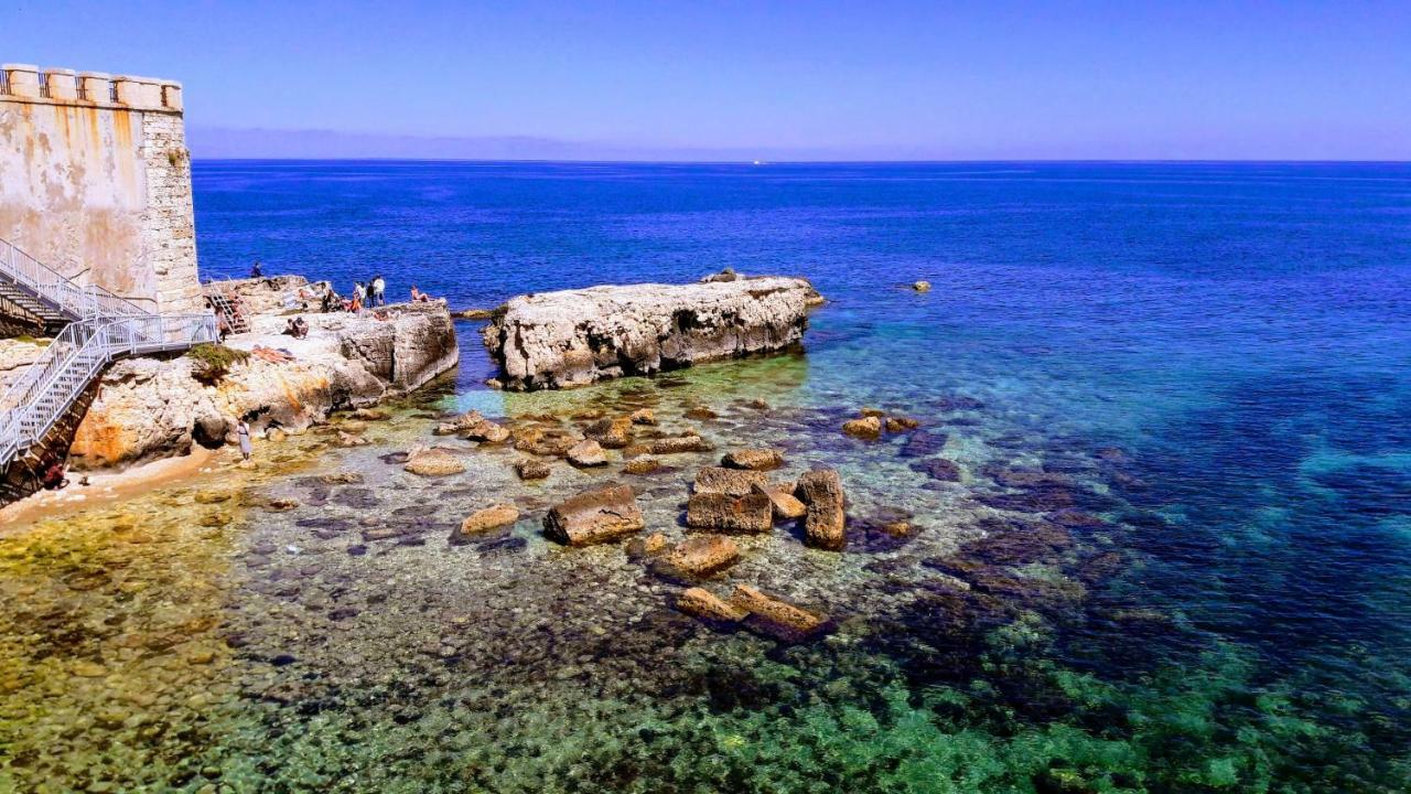 Incantevole Appartamento In Palazzo Storico Ortigia Syrakusa Exteriör bild